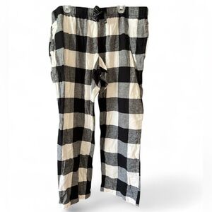 Old Navy Buffalo Check  Black/Cream Flannel PJ Pants Women’s size XXL